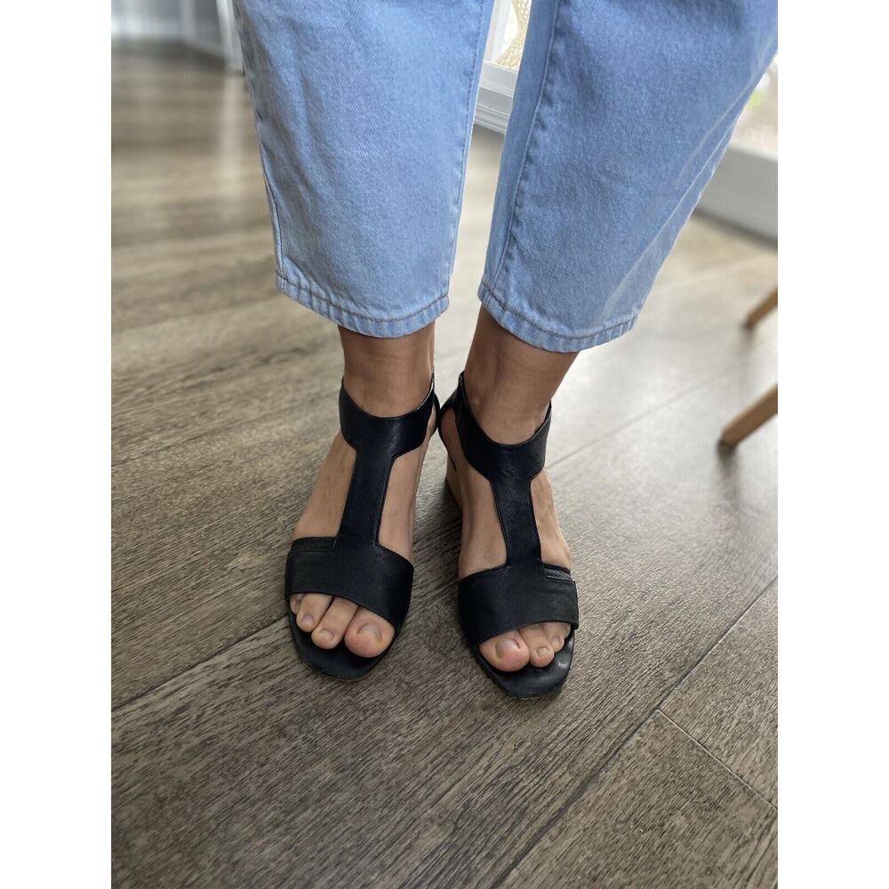 VANELI black leather open toe block wood heel Calyx T-Strap Sandals womens 8 N